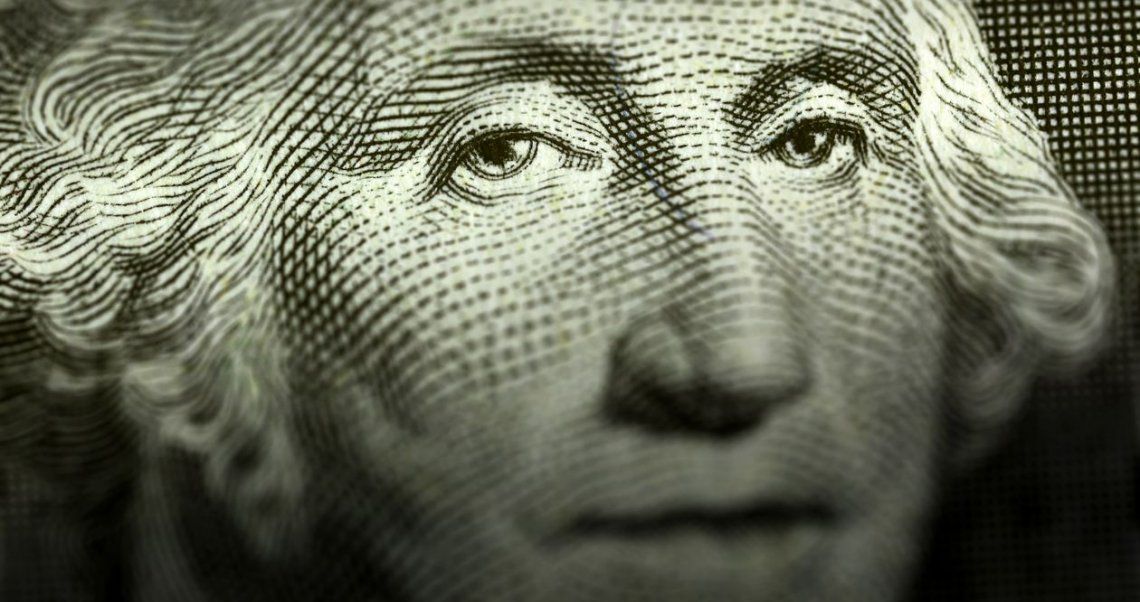 El dólar, imparable: cerró a $31,46