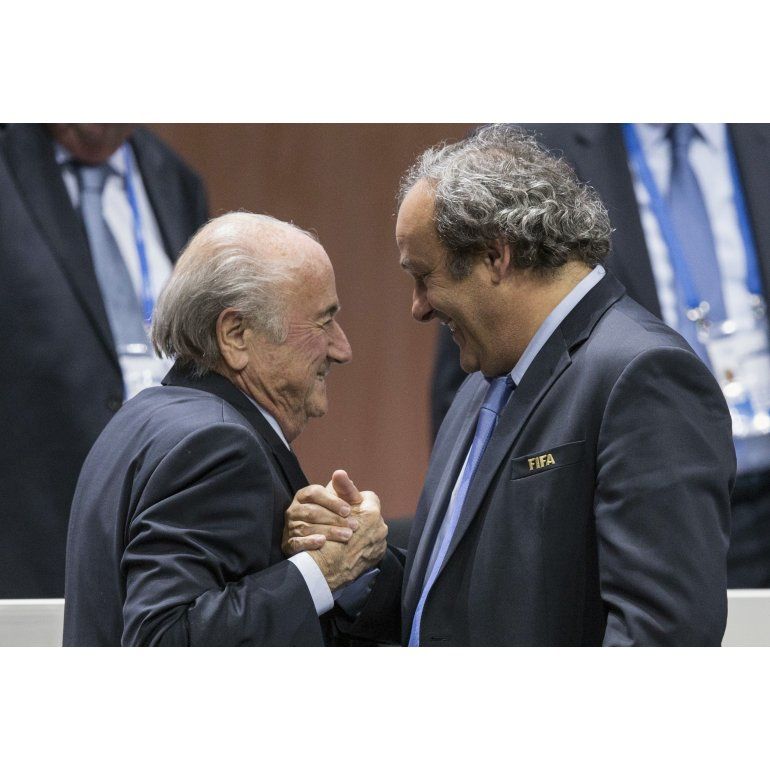 Redujeron las sanciones de Blatter y Platini en FIFA