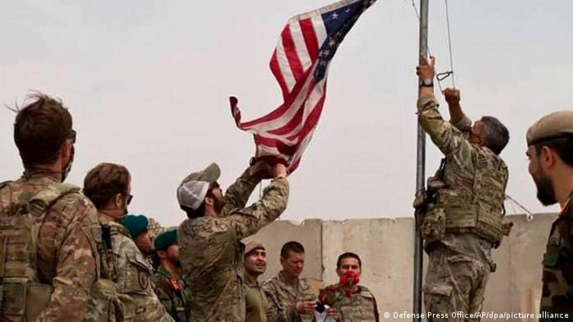 Estados Unidos se retira de Kabul tras la llegada de los talibanes
