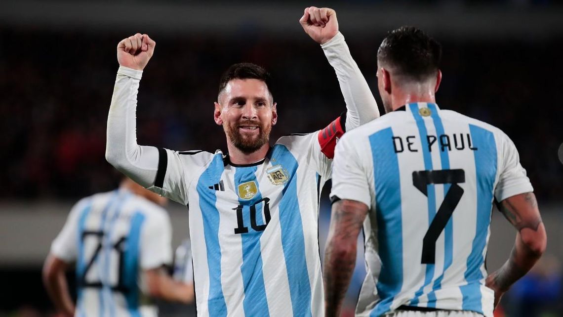 La Selección Argentina continúa al frente del ranking FIFA.
