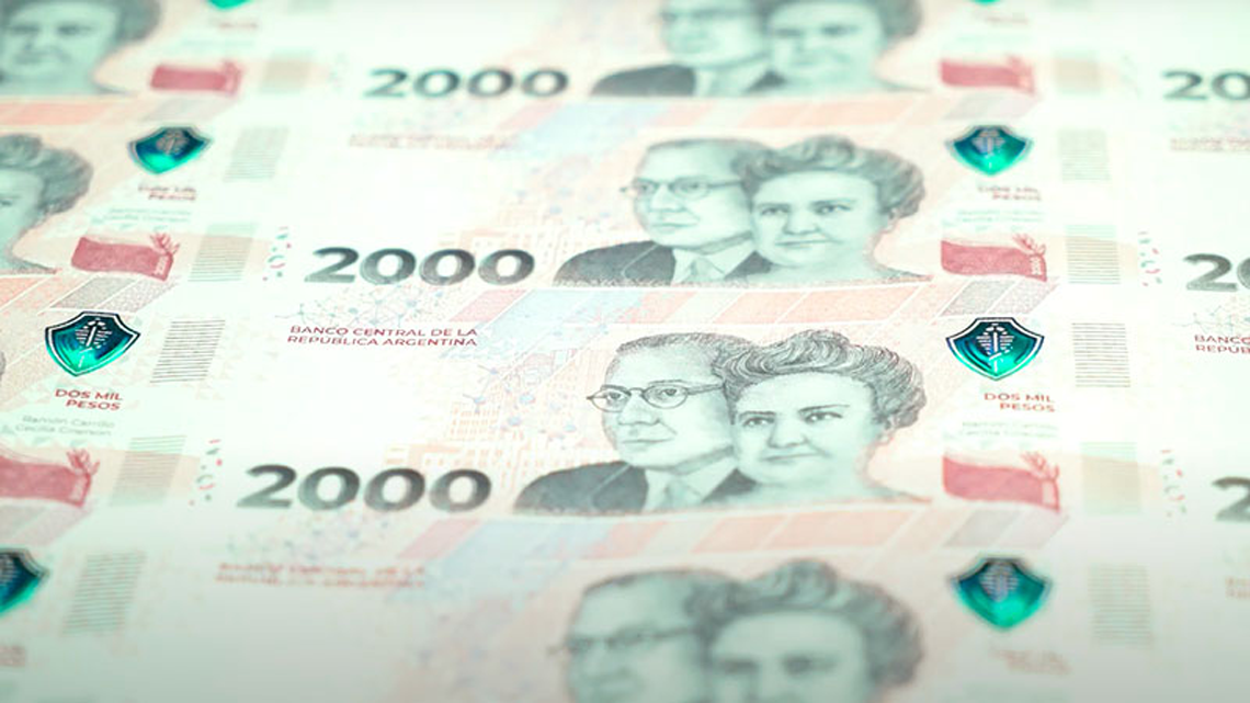 El Banco Central oficializó la puesta en circulación el nuevo billete de $2000