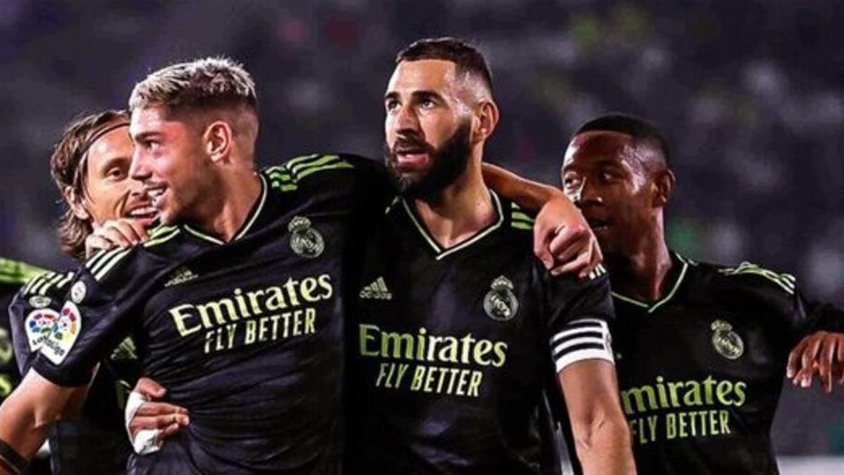 Real Madrid goleó a Elche y lidera firme sobre Barcelona