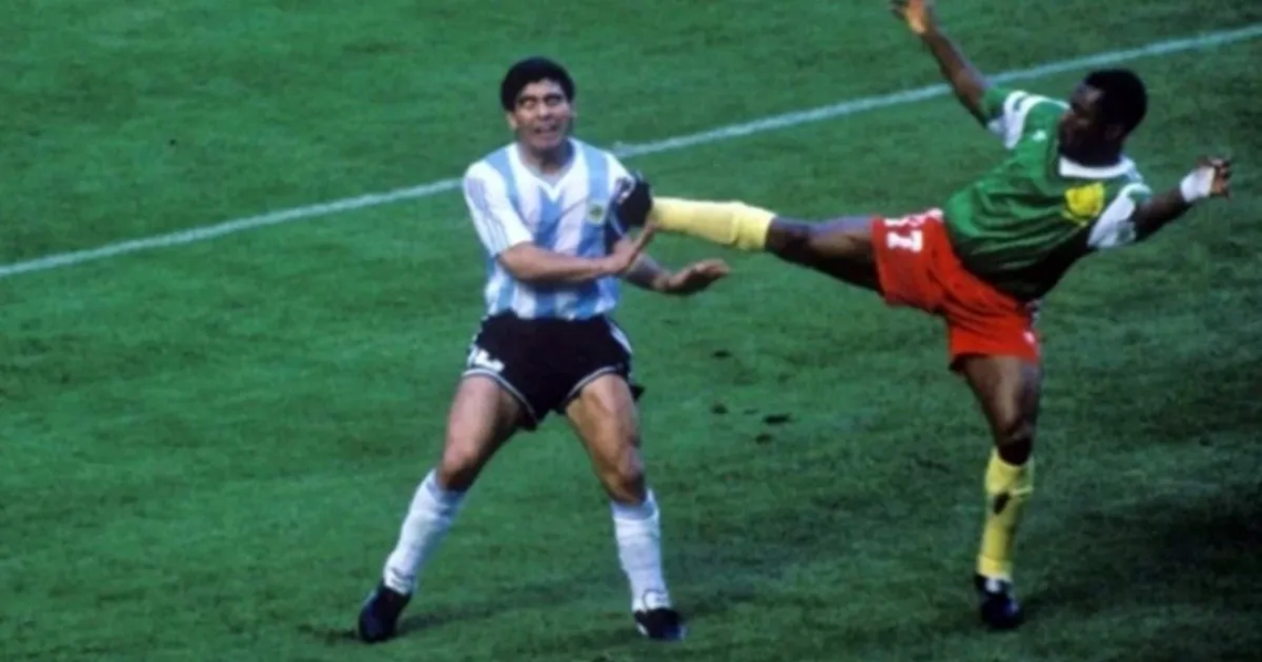 Argentina también perdió en su debut mundialista en Italia 1990.