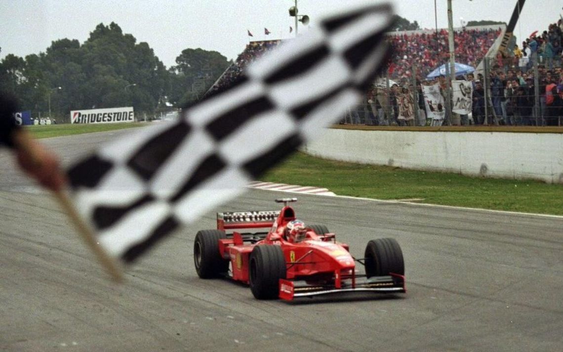 El último Gran Premio de la F1 en Argentina fue en 1998 y lo ganó Michael Schumacher, a bordo de una Ferrerai. El último Gran Premio de la F1 en Argentina fue en 1998 y lo ganó Michael Schumacher, a bordo de una Ferrerai.