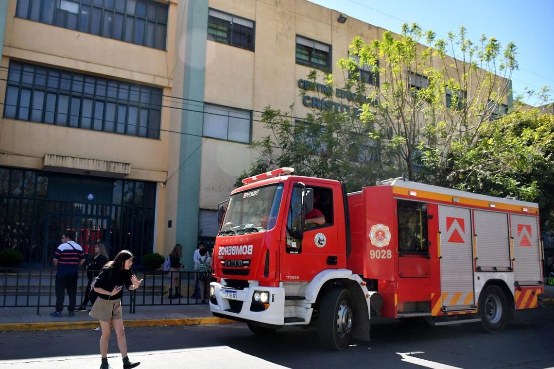 Córdoba: tres alumnos resultaron quemados en un experimento de Química