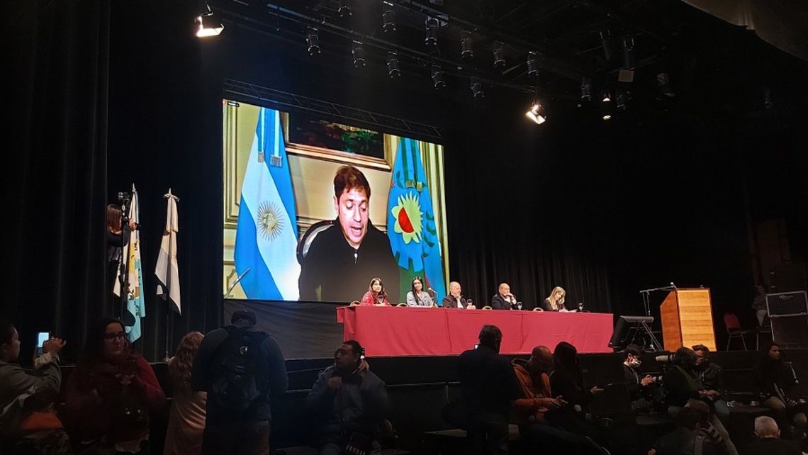 Kicillof participó del plenario del PJ en Mendoza.
