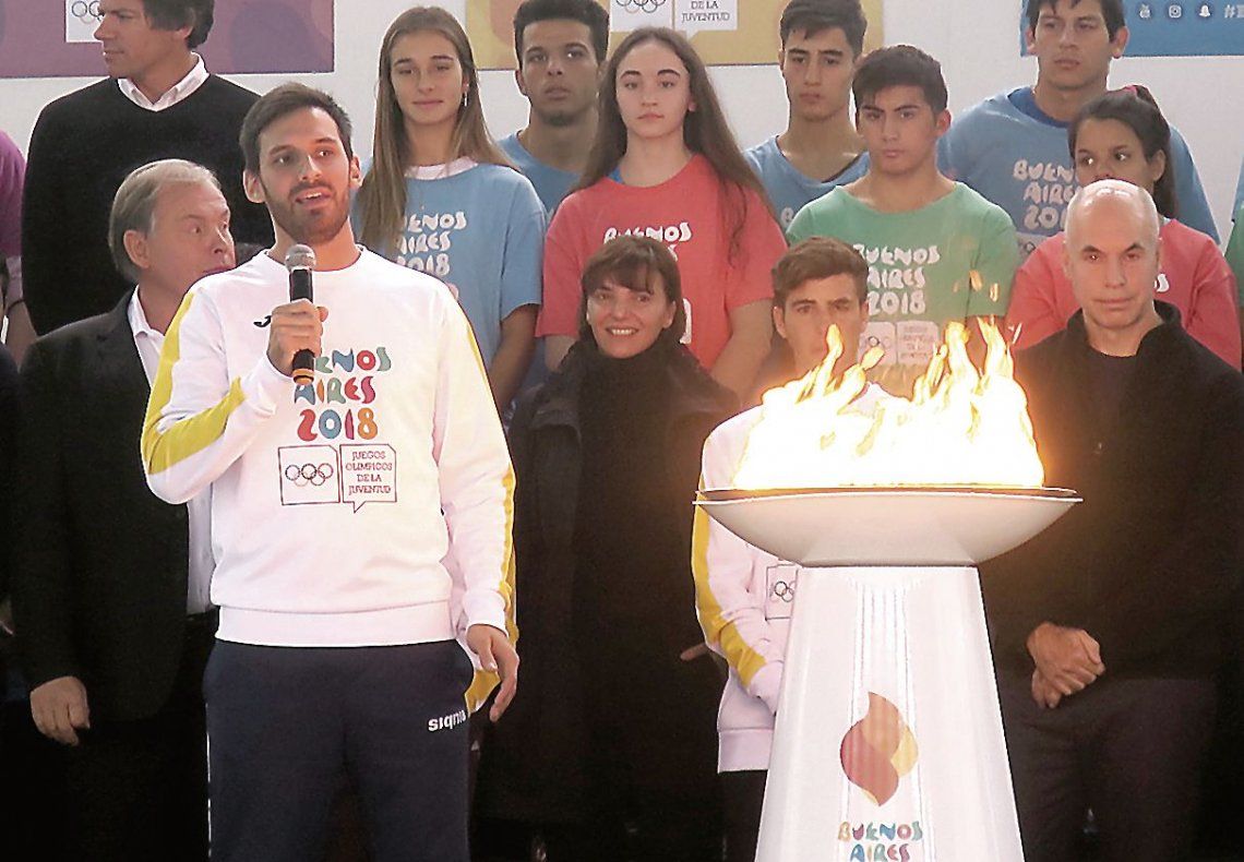 La llama olímpica stá en Buenos Aires