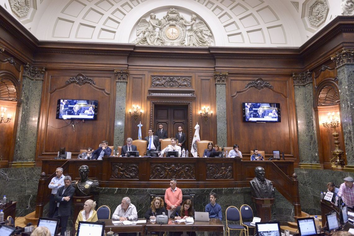 la Legislatura porteña aprobó beneficios para los integrantes de la Policìa de la Ciudad