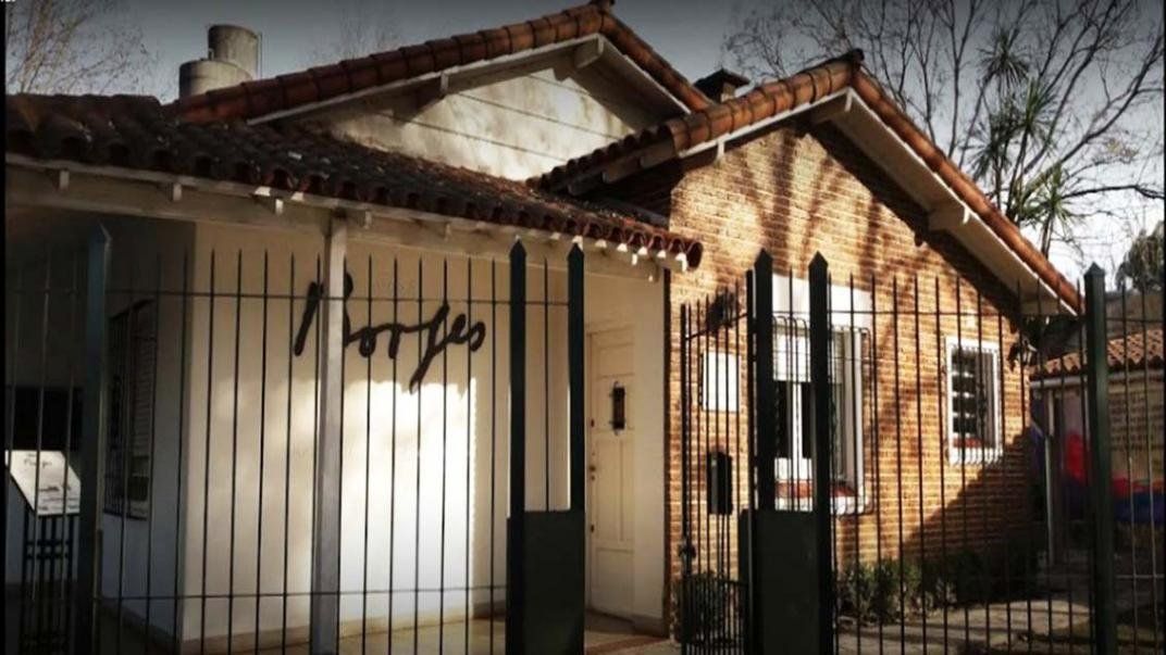 La casa de Jorge Luis Borges, donde la familia pasaba sus veranos, está ubicada en Diagonal Brown 301 en Adrogué.