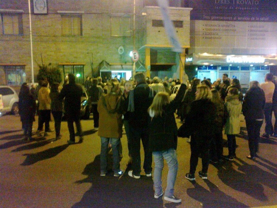 Vecinos de Ramos Mejía realizarán un cacerolazo frente a la comisaría