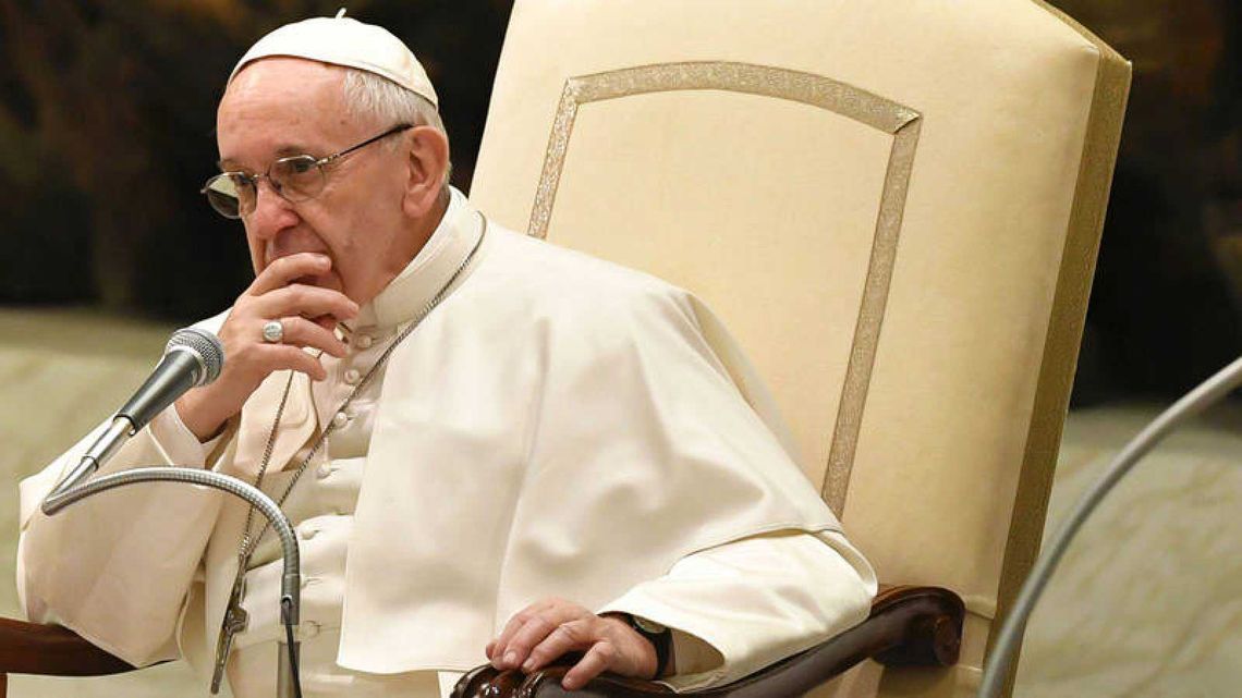 El Papa Francisco condenó la posesión de armas nucleares.