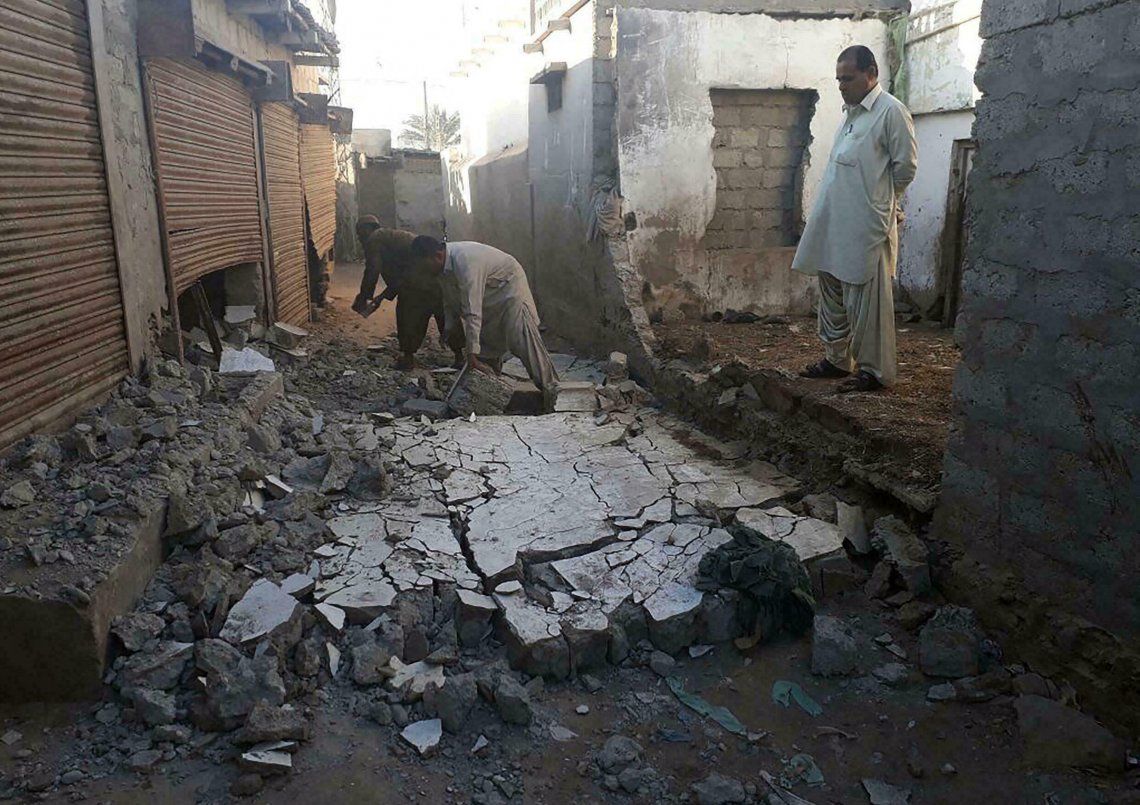 Pakistán: al menos 20 muertos por un terremoto de 5