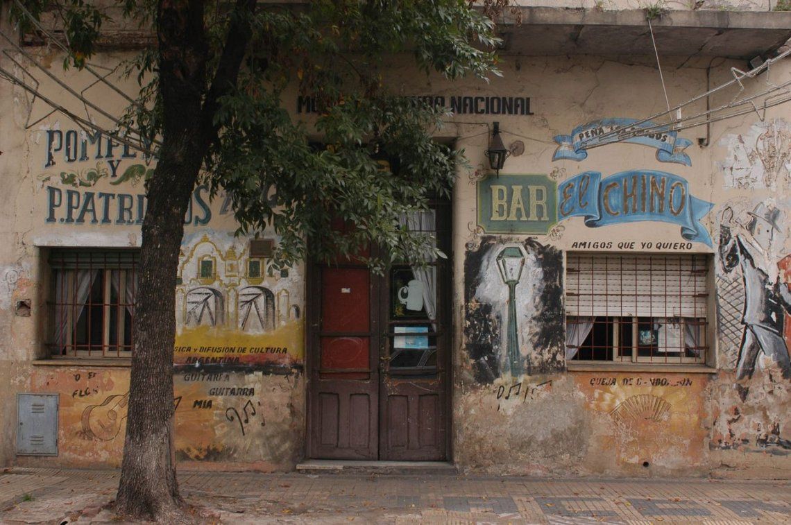 Bar El Chino, con mística de tango y gastronomía