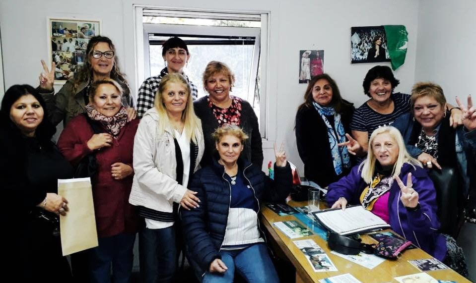 Las mujeres gremialistas de Avellaneda reclamaron la aplicación de dos ordenanzas que las benefician.