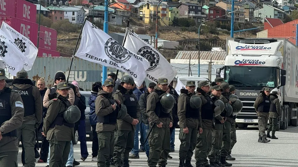 La UOM organizó una de las protestas contra Milei en Ushuaia.