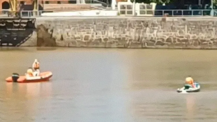 Encontraron sin vida a un hombre flotando en el río de Puerto Madero