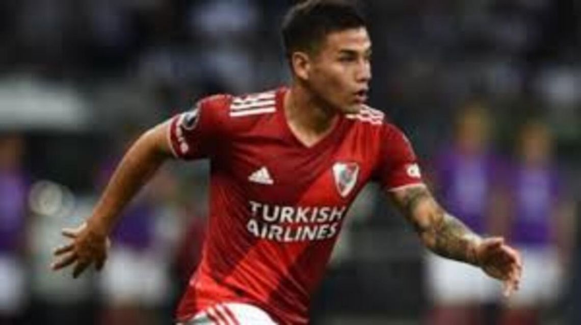 Alex Vigo será refuerzo de Independiente.