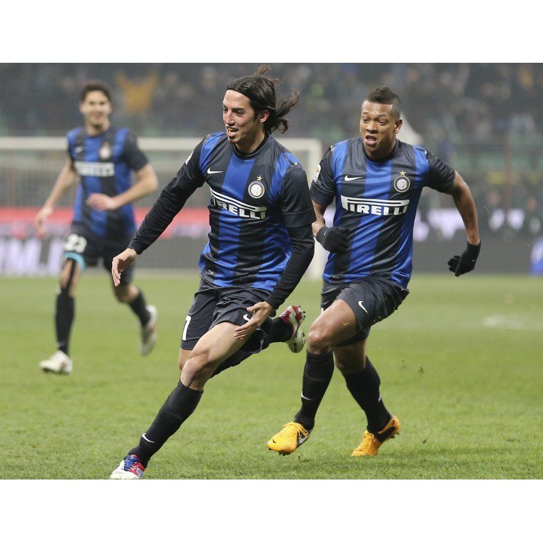 El argentino Schelotto emparejó el resultado en el clásico Inter-Milan