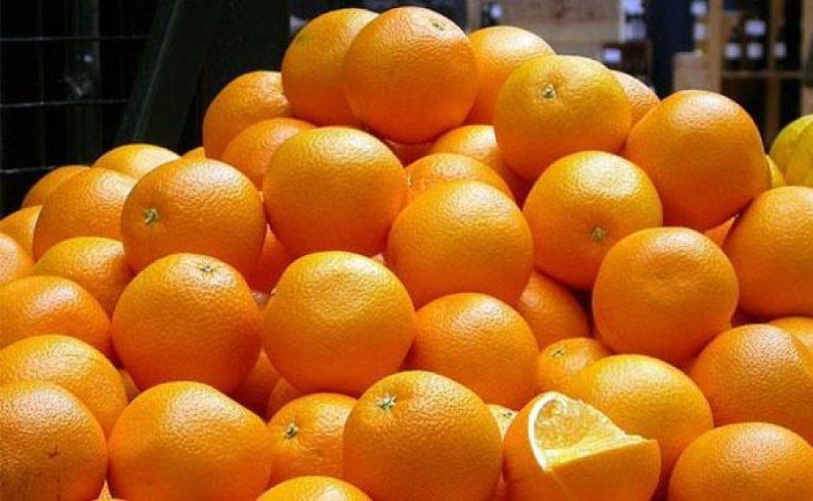 China: cuatro viajeros se comen 30 kilos de naranjas para no pagar el sobrepeso de equipaje