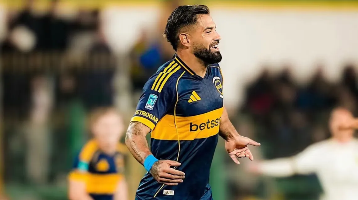 El delantero terminó el entrenamiento del viernes con molestias en el tobillo derecho. Los estudios descartaron una lesión y en Boca creen que podrá estar ante Cruzeiro en La Bombonera.