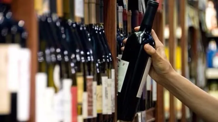 Este fin de semana, con motivo de las elecciones legislativas en la provincia de Buenos Aires, comenzará a regir la prohibición de venta de bebidas alcohólicas.