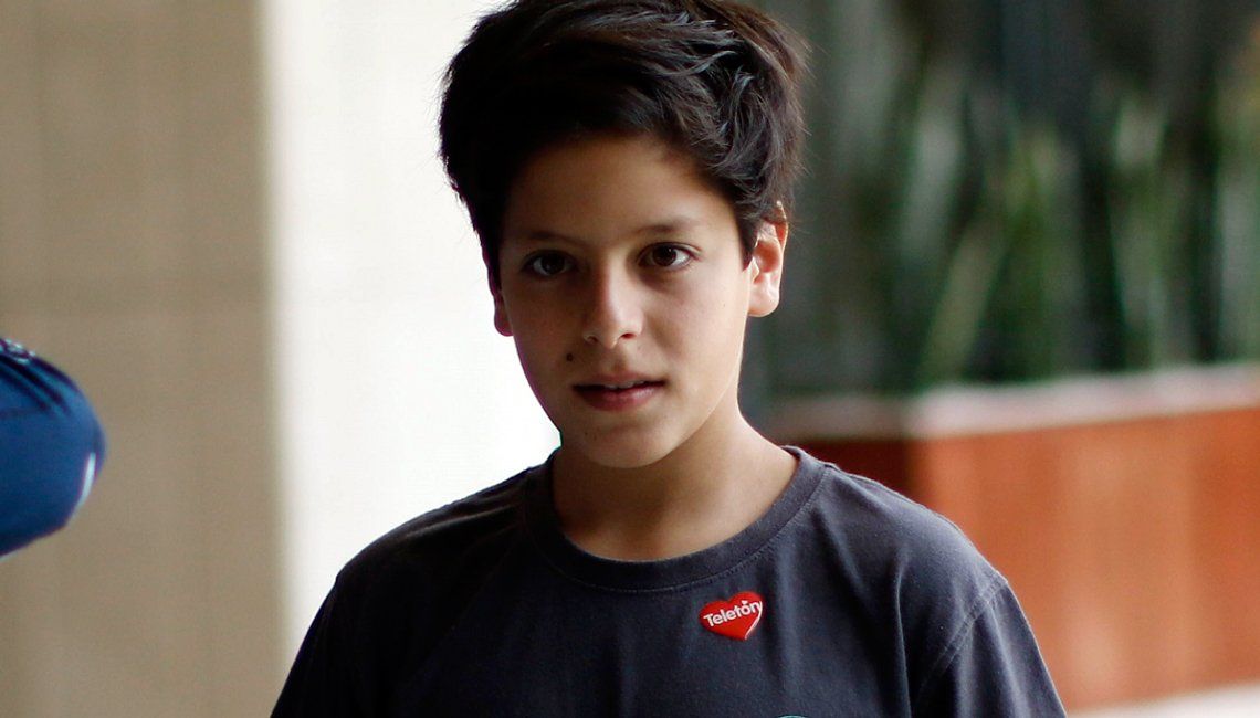Internaron de urgencia a Máximo, el hijo de Carlos Menem y Cecilia Bolocco: tiene un tumor cerebral