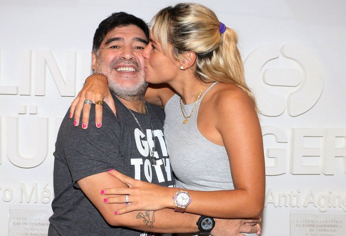 Maradona y Rocío: enamorados en Dubai y sin embarazo