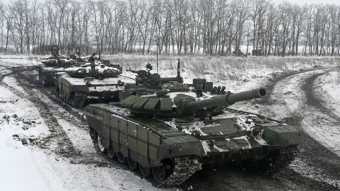 Rusia anunció el regreso a sus bases de las tropas que participaron de ejercicios en la frontera con Ucrania