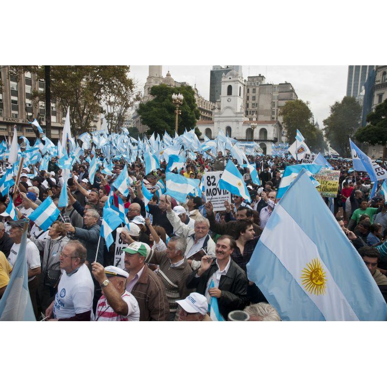 Multitudinaria Movilización En El Centro Porteño En Contra De La Inseguridad 9201