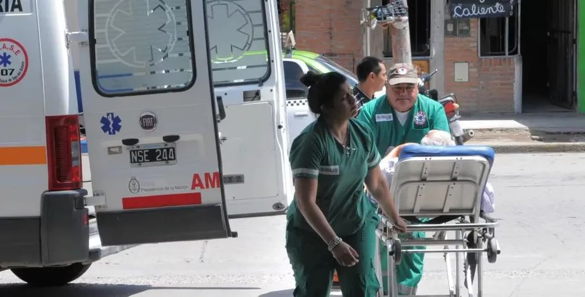 Un hombre de 78 años atacó a su mujer (72) a fierrazos en Santiago del Estero por haber maltratado a su mascota.