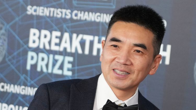 Eric Yuan proyecta un cambio estructural en la forma de trabajar hacia 2031.