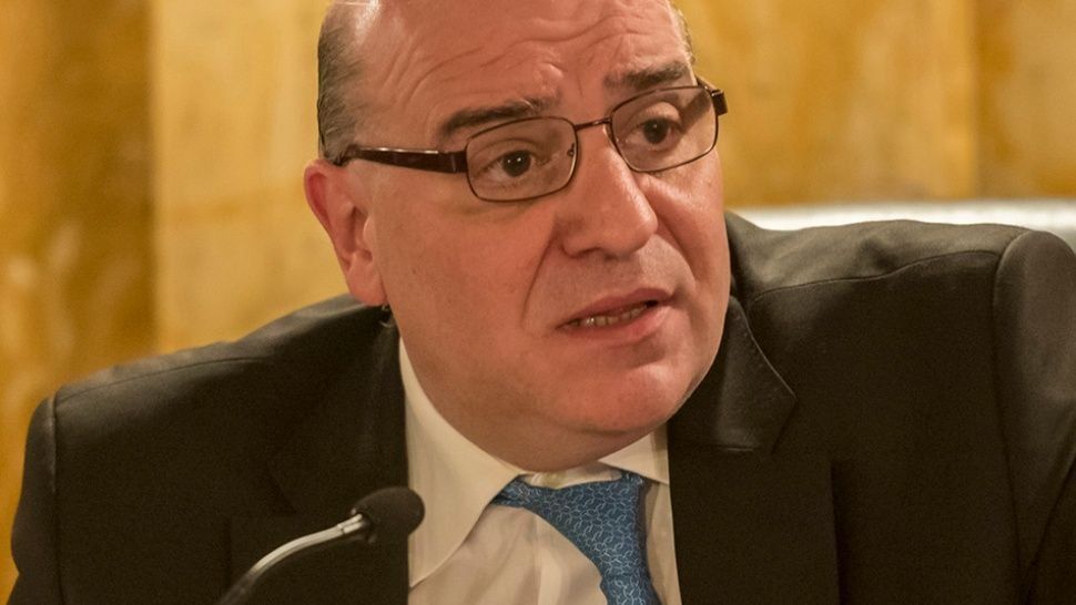 Javier Fernández pidió licencia