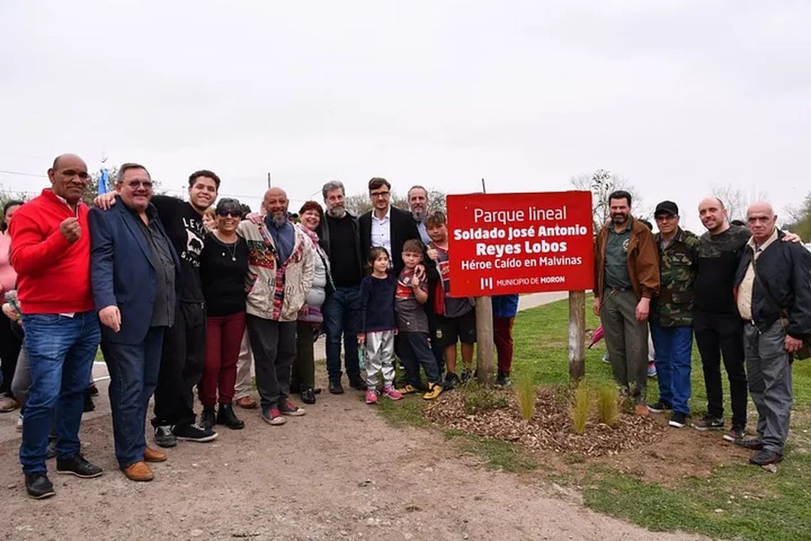 Morón inauguró un nuevo parque lineal en homenaje a un soldado caído en Malvinas