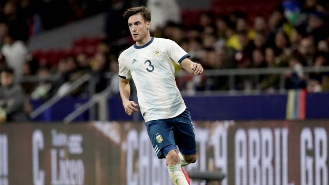 Nicolás Tagliafico cerca del Barcelona. 