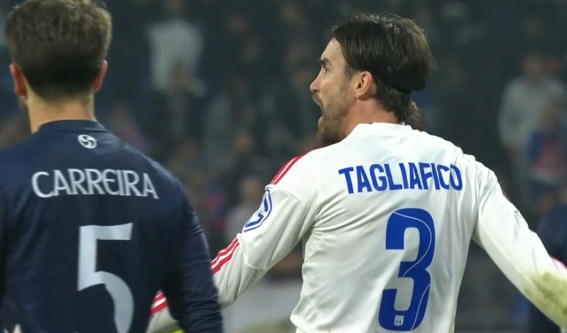 El enojo de Tagliafico en la Europa League.