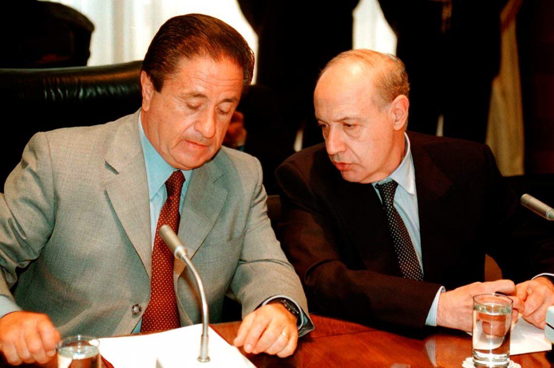 Eduardo Duhalde y Roberto Lavagna en 2002
