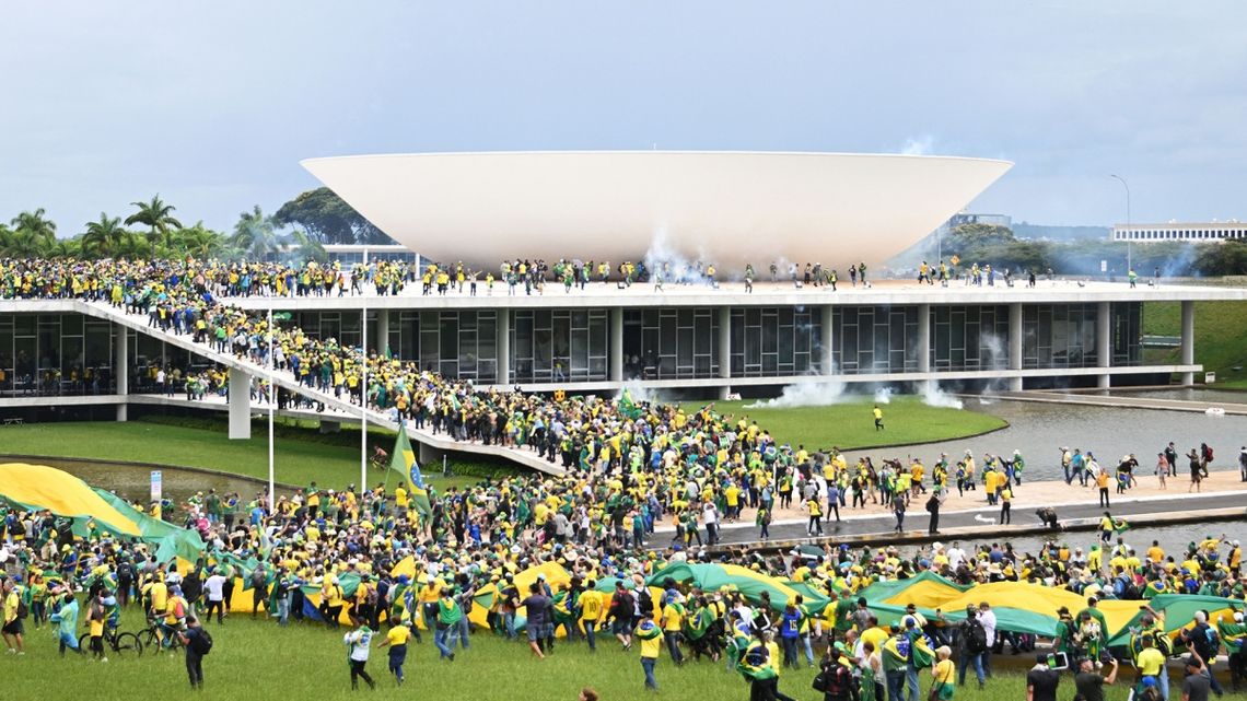 Brasil: golpistas afines a Jair Bolsonaro tomaron el Congreso