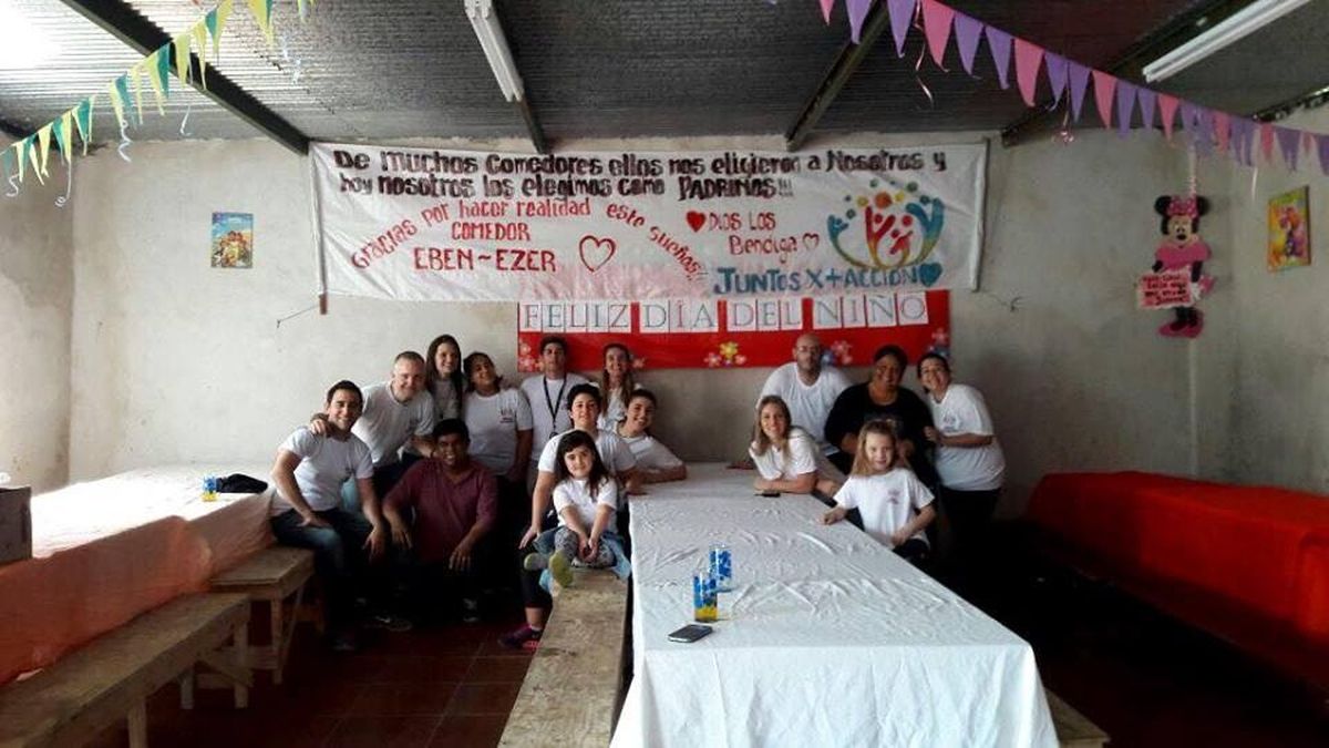 EbenEzer, solidaridad con la forma de un comedo