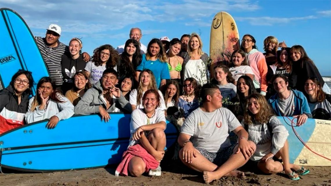 Fabiola Yáñez acompañó a chicos del Barrio 31 en su primera visita al mar