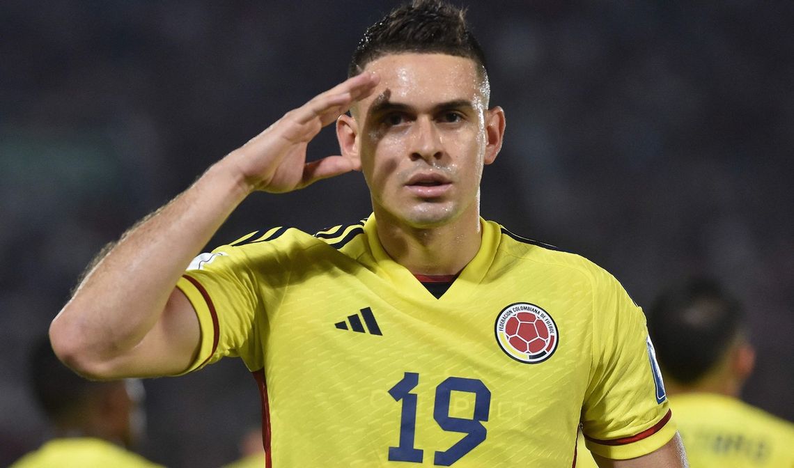 El ex-River le dio el triunfo a Colombia ante Paraguay.