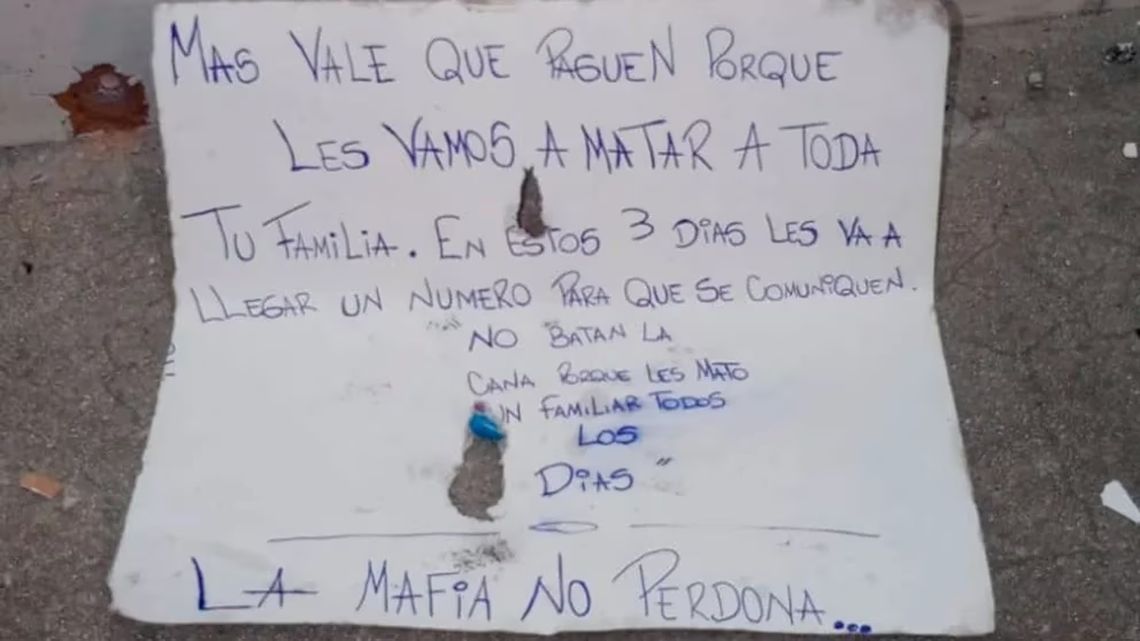 En Rosario los mensajes mafiosos y las balaceras son cada día más normales.