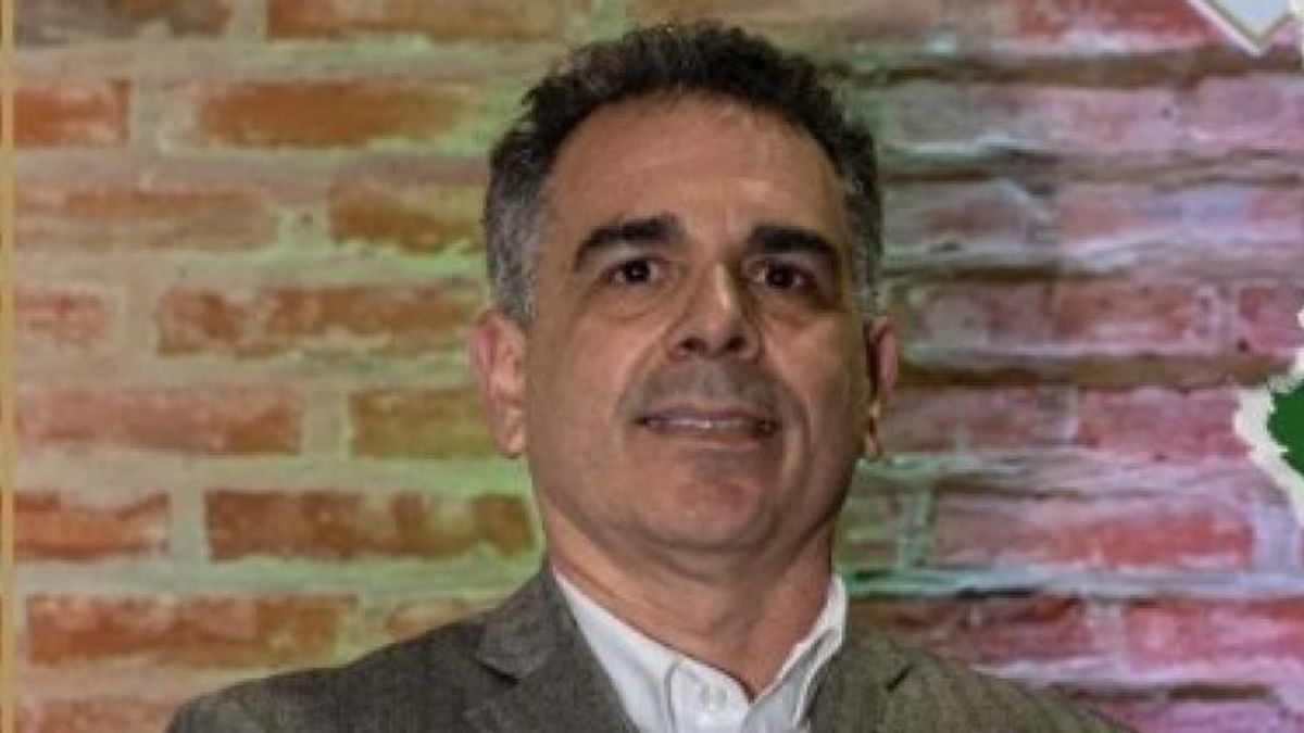 Banfield avanza a una elección con dos listas firmes