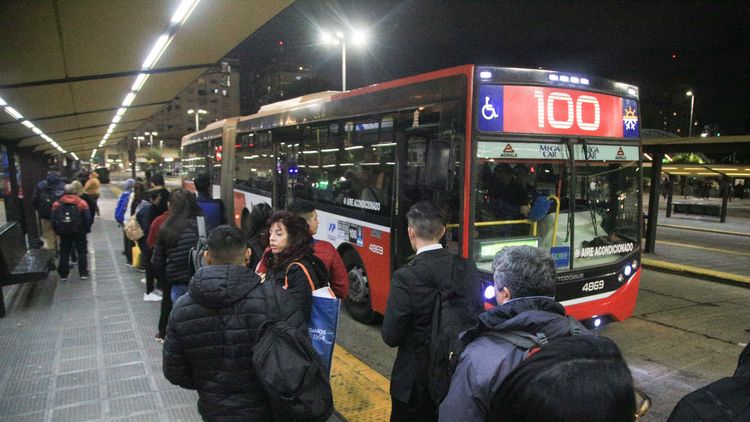 Nueva reunión entre empresarios del transporte y autoridades nacionales.