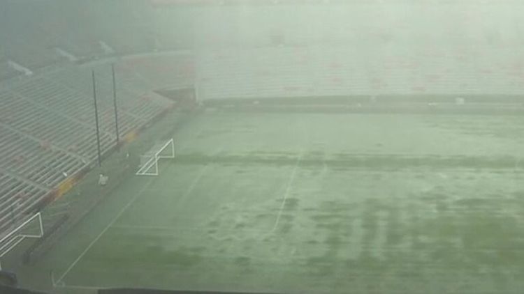 Diluvio torrencial en la previa del partido entre la Selección Argentina e Islandia