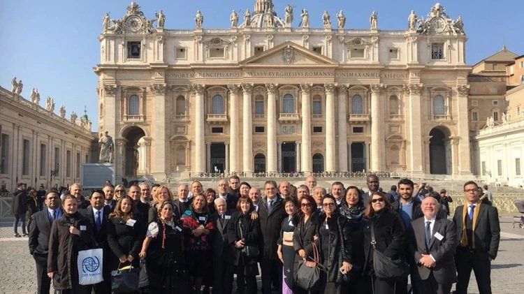 Representantes de colectividades que viven en Argentina se reunieron con el Papa Francisco
