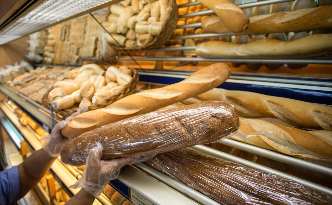 Los panaderos se&ntilde;alaron que el incremento de costos impide mantener los valores.