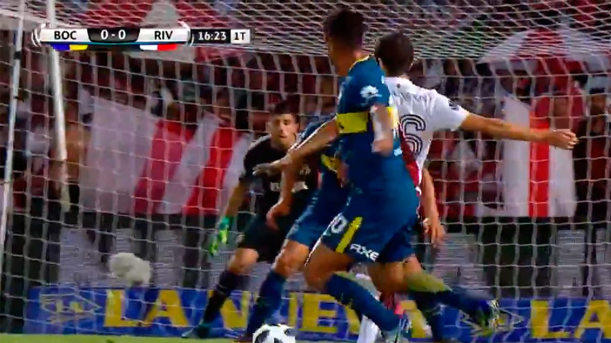 ¿fue O No Fue El Penal Que Cobró Loustau A River En La Superfinal