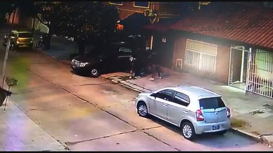 Ramos Mejía: delincuentes balearon a un hombre para robarle la camioneta