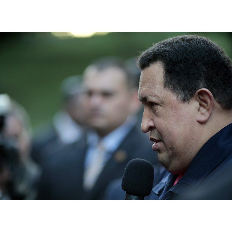 Aseguran que Chávez murió en Cuba once horas antes del anuncio