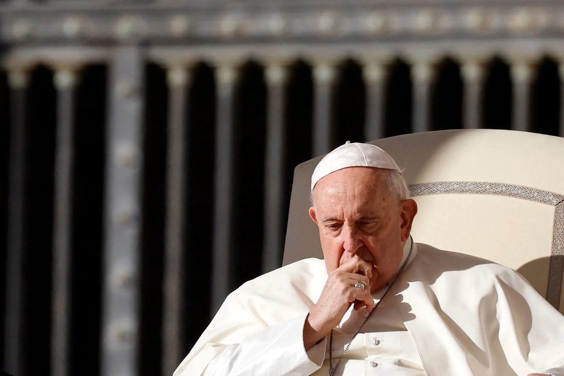 El Papa Francisco permanece internado en el Hospital Gemelli